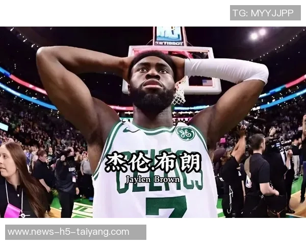 杰伦布朗主动请缨防守小卡背后的勇气与决心解析 杰伦布朗主动请缨防守小卡背后的勇气与决心解析